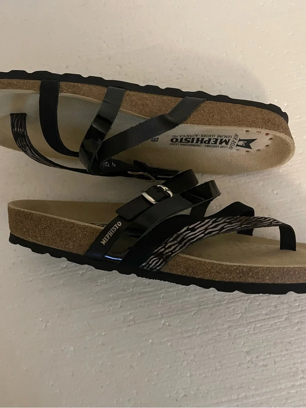 Brand New! Mephisto Natty Leather Strappy Sandals size 39 US 9 MSRP $135